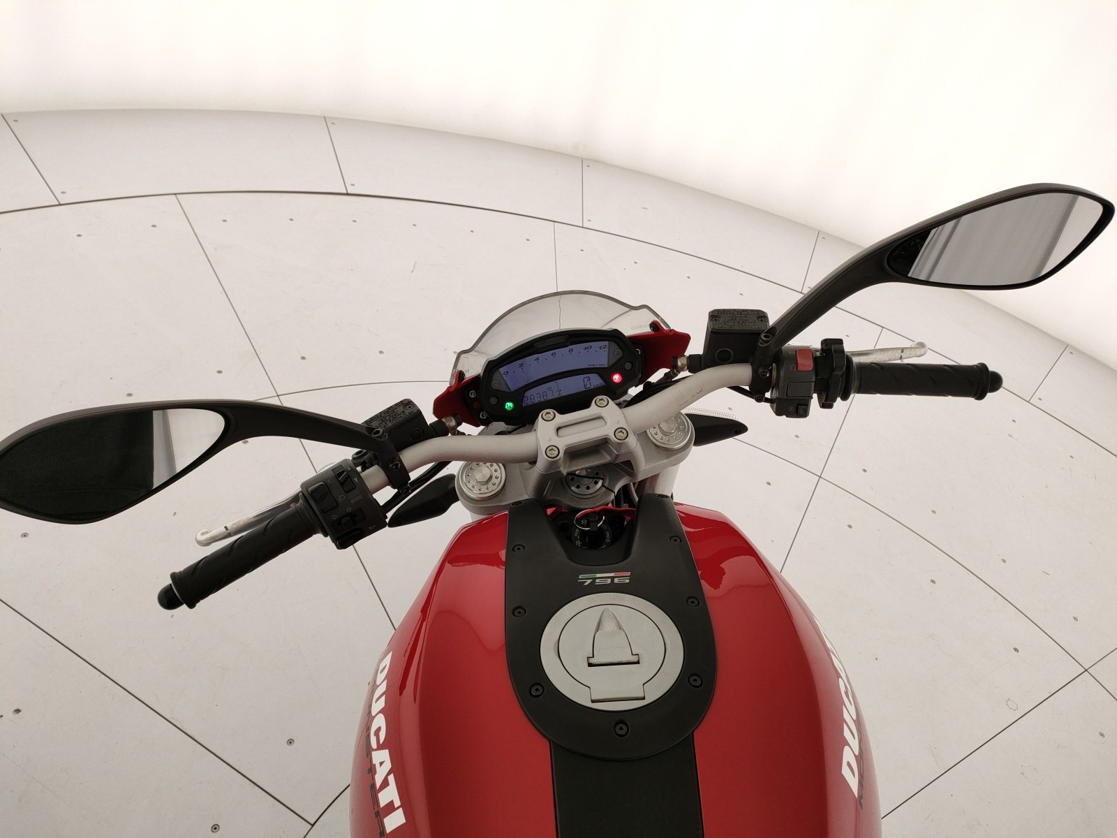 Ducati Monster 796 DUCATI MONSTER 796