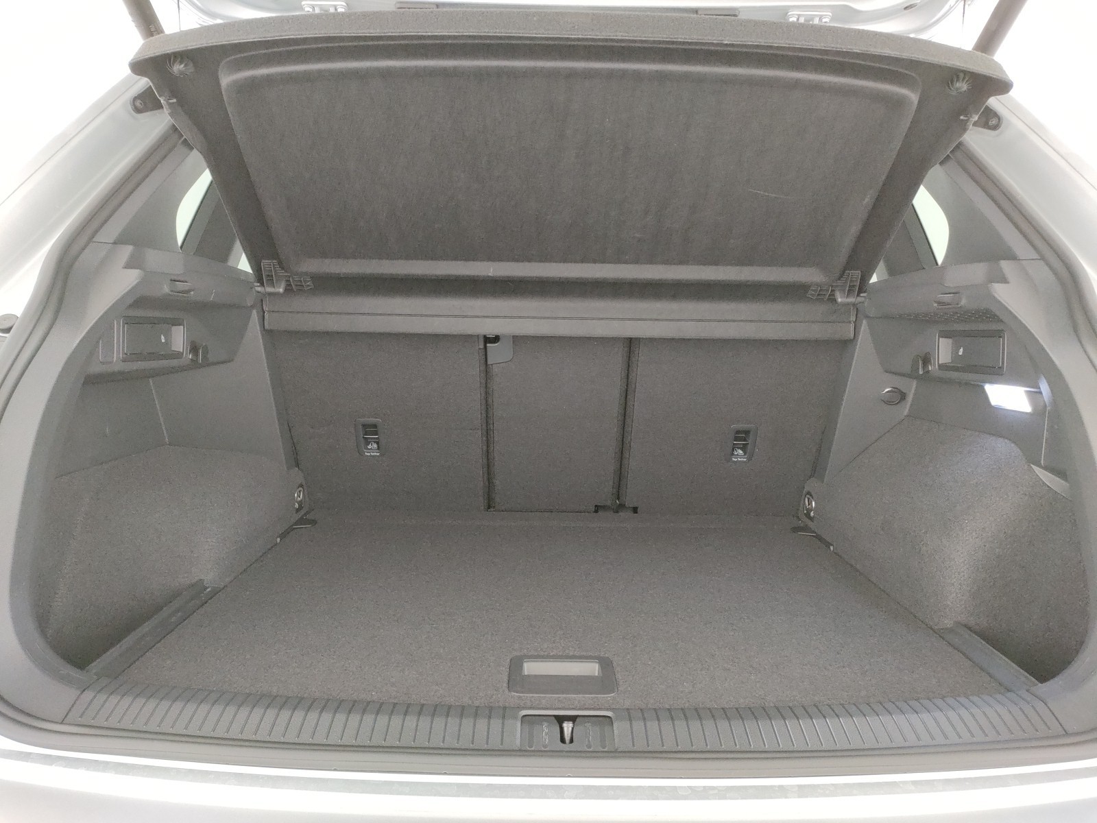 Volkswagen Tiguan 2.0 tdi r-line 150cv dsg