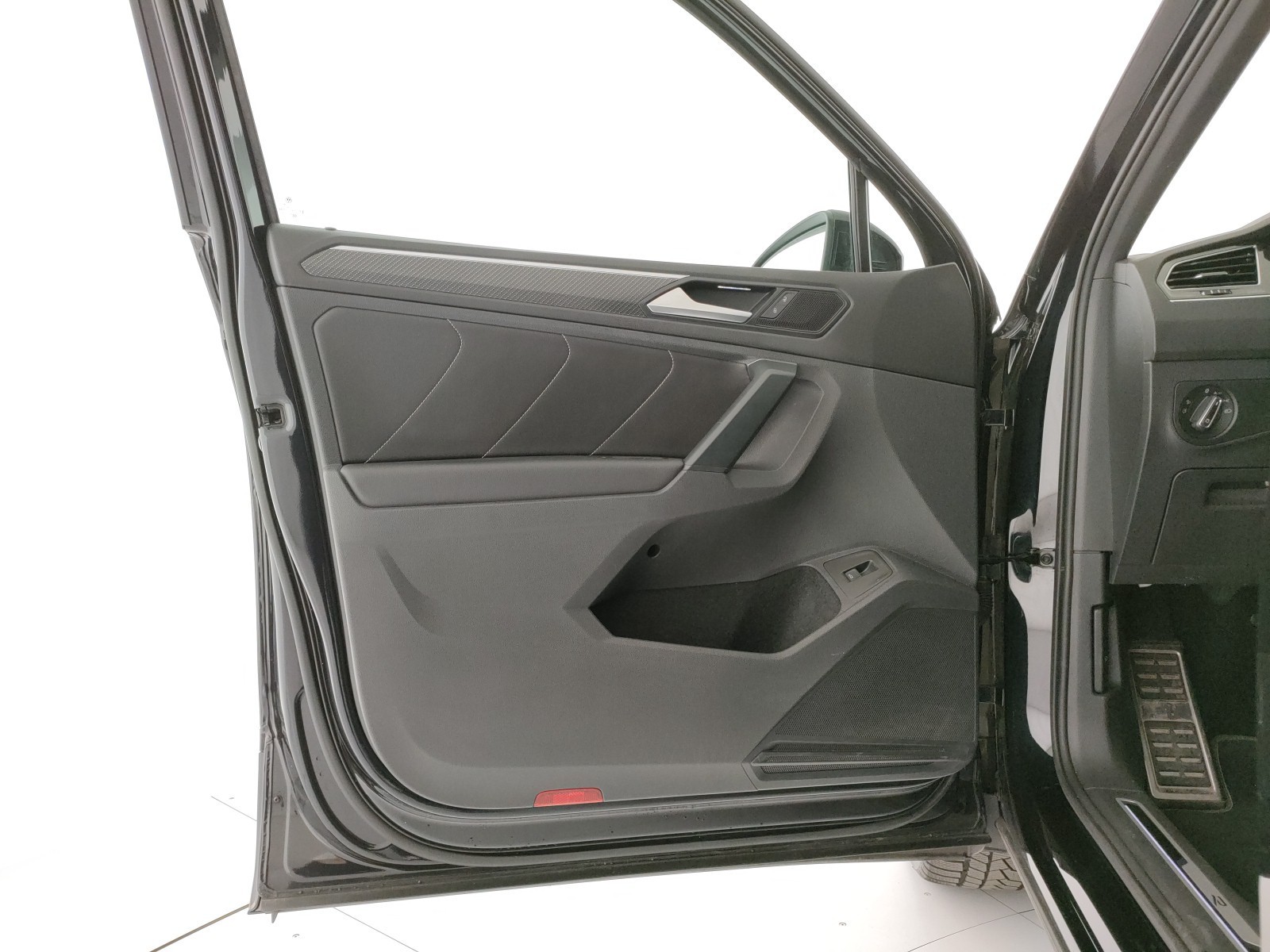 Volkswagen Tiguan 2.0 tdi r-line 4motion 200cv dsg