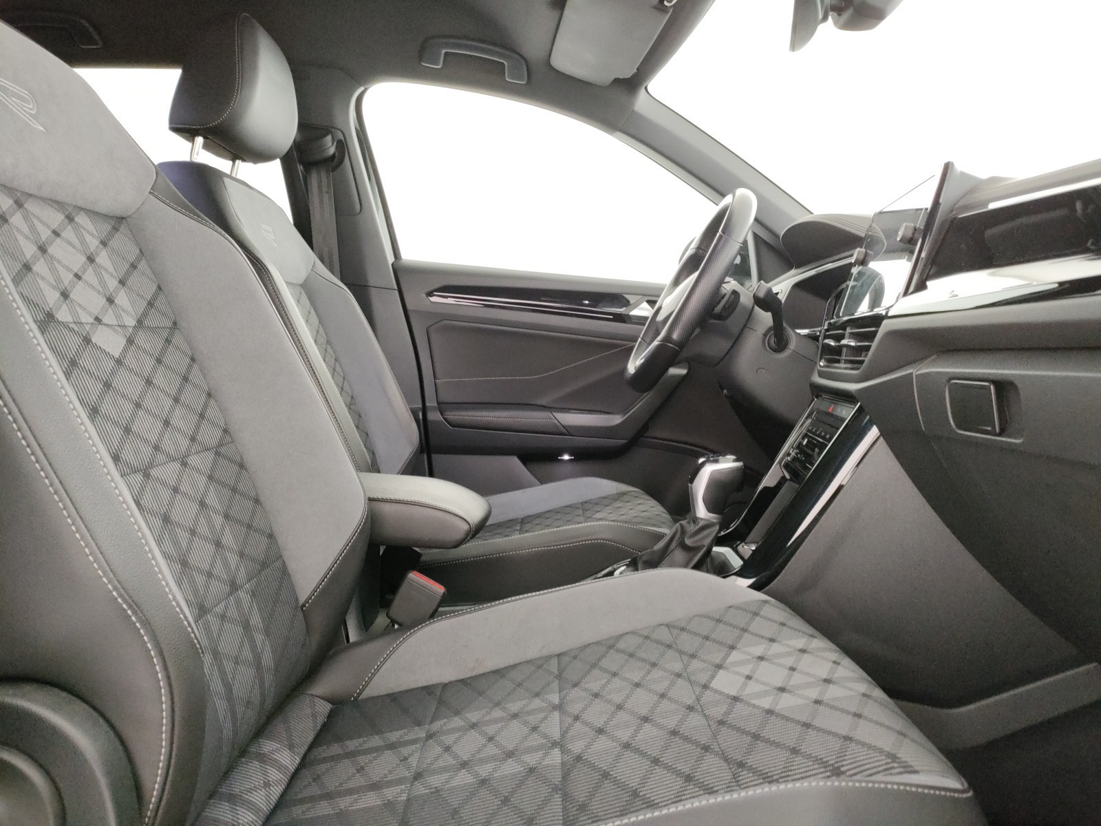 Volkswagen T-Roc 2.0 tdi r-line 150cv dsg