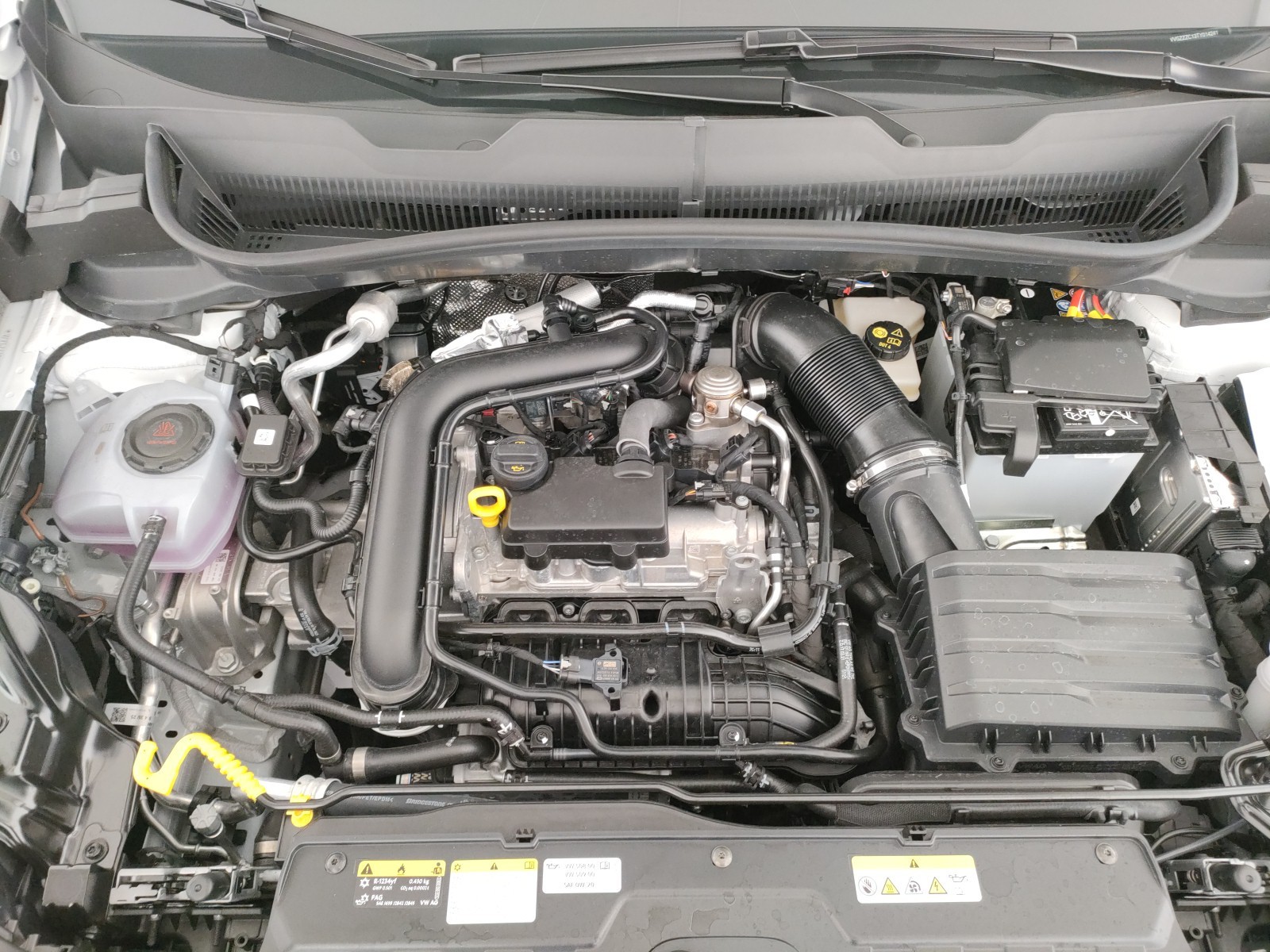 Volkswagen T-Cross 1.0 tsi r-line plus 115cv