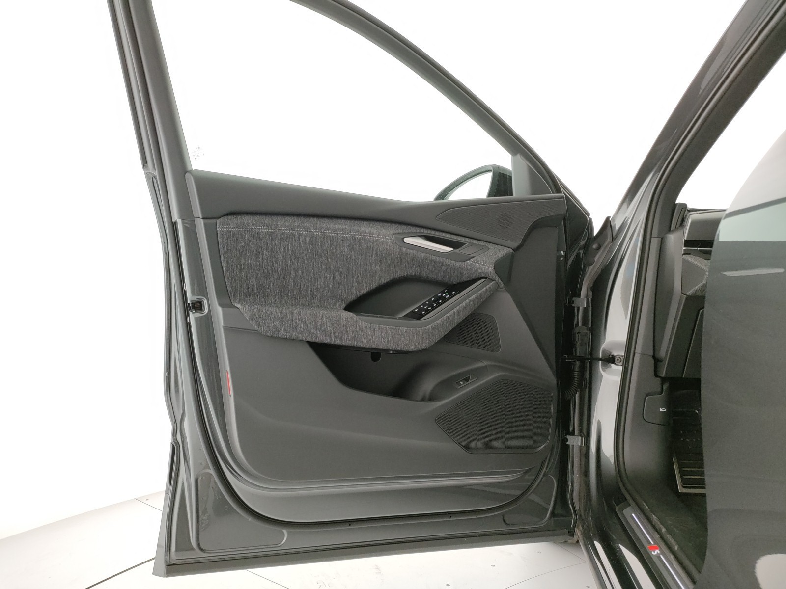 Audi Q6 e-tron performance business 326cv