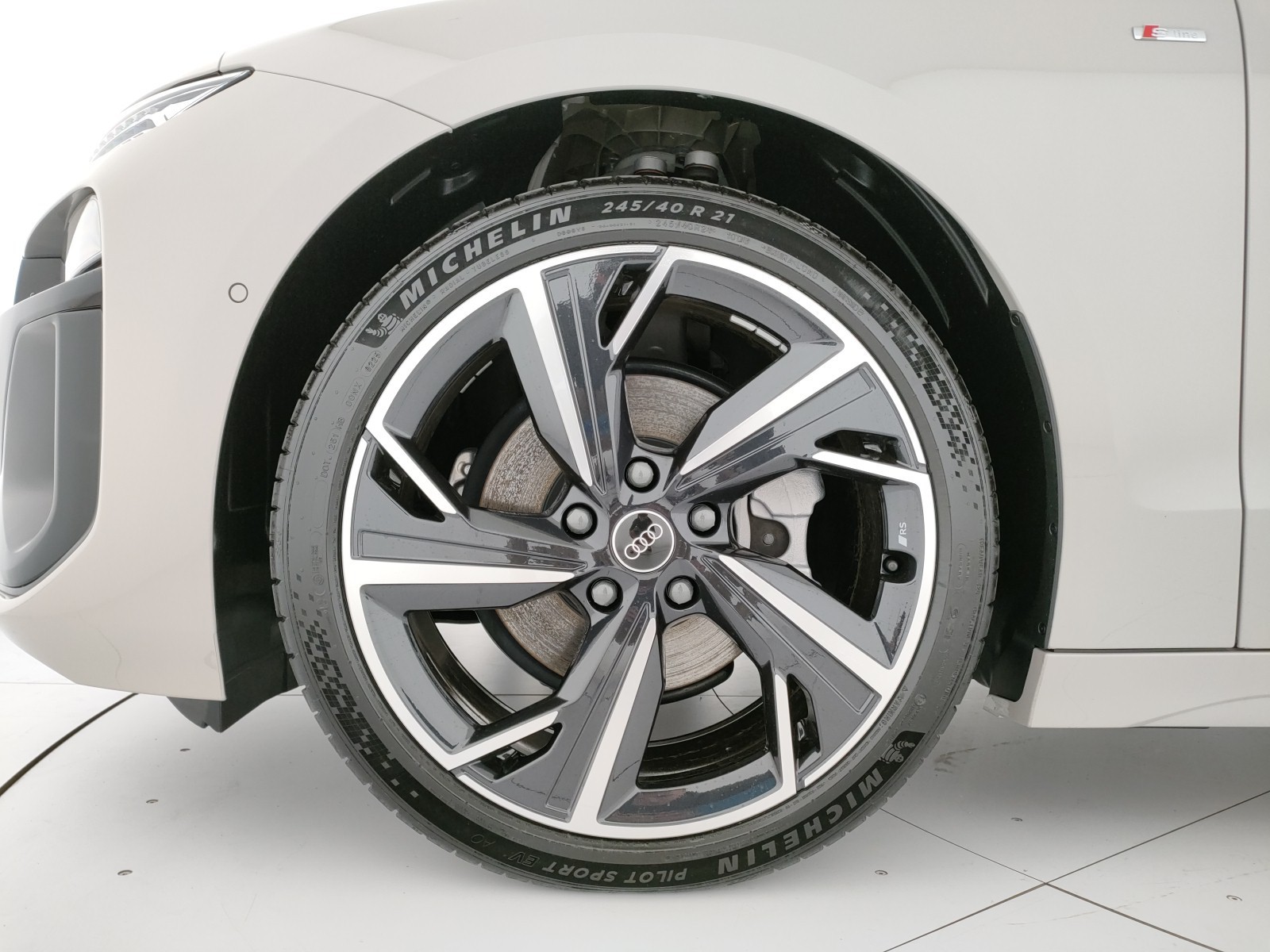 Audi A6 e-tron sportback e-tron s line edition 286cv