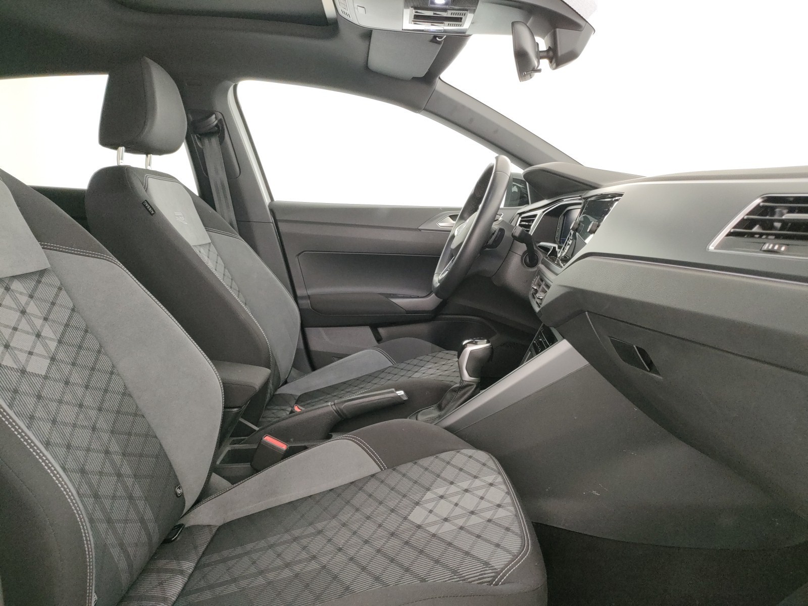 Volkswagen Taigo 1.5 tsi r-line 150cv dsg