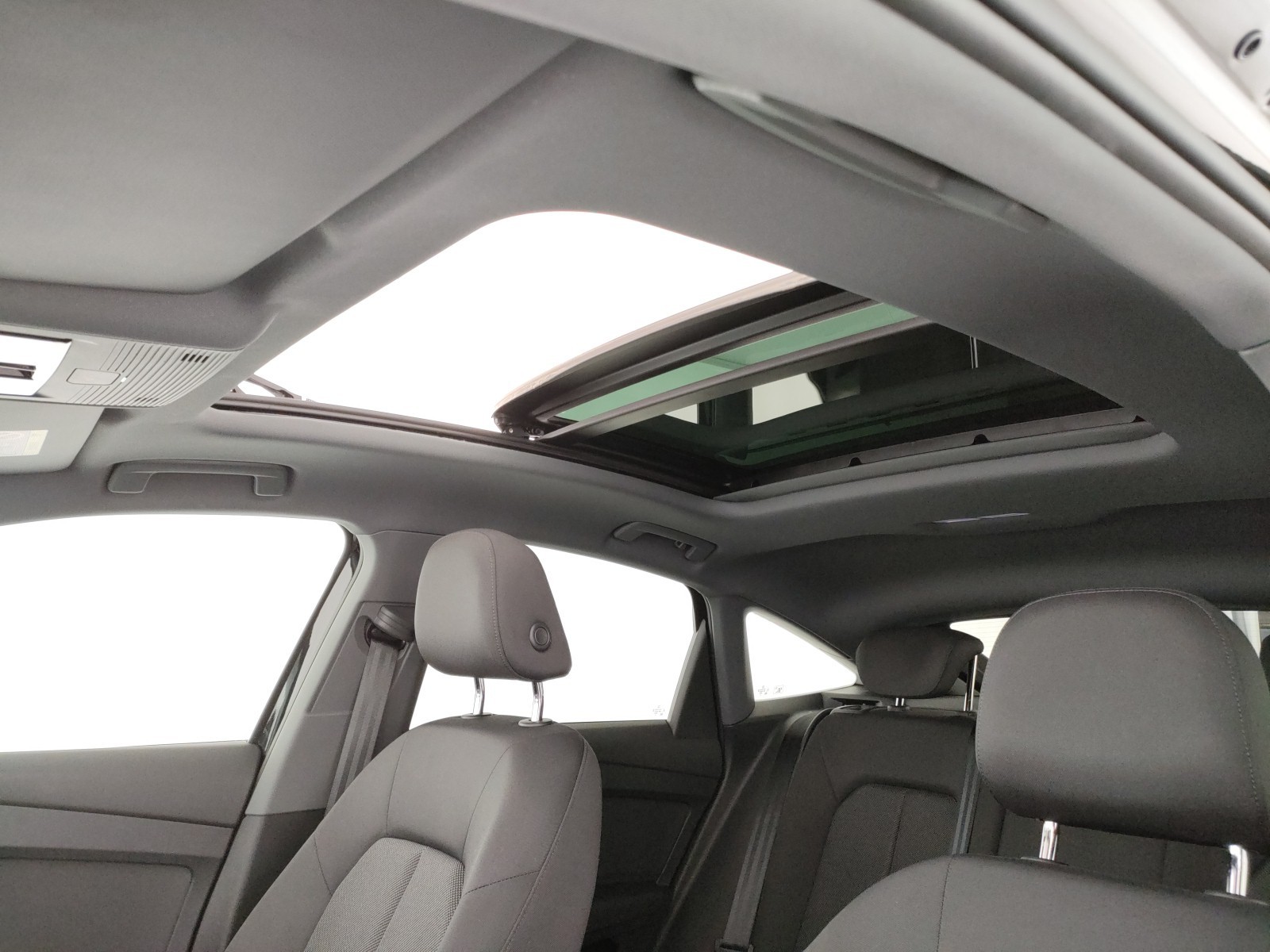 Audi Q4 e-tron sportback e-tron 40 business advanced