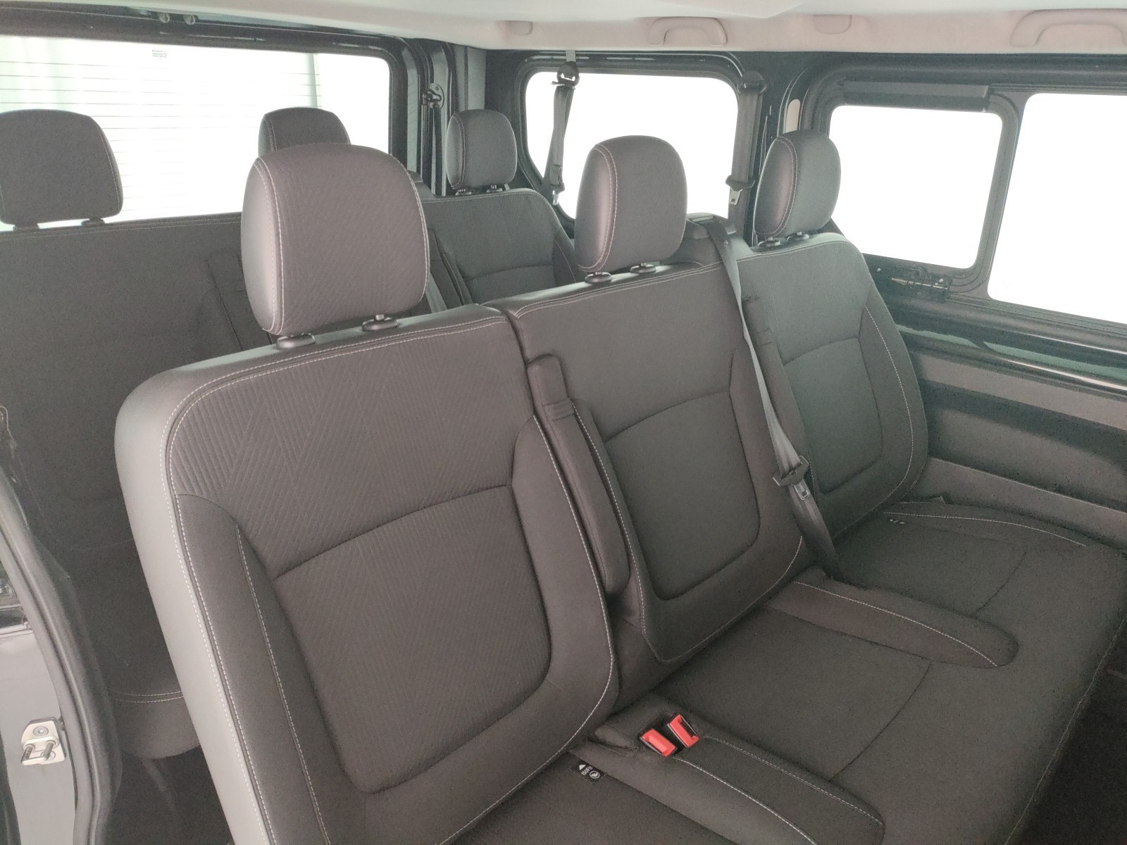 Renault Trafic passenger t29 2.0 dci 120cv l1h1 intens e6d-temp
