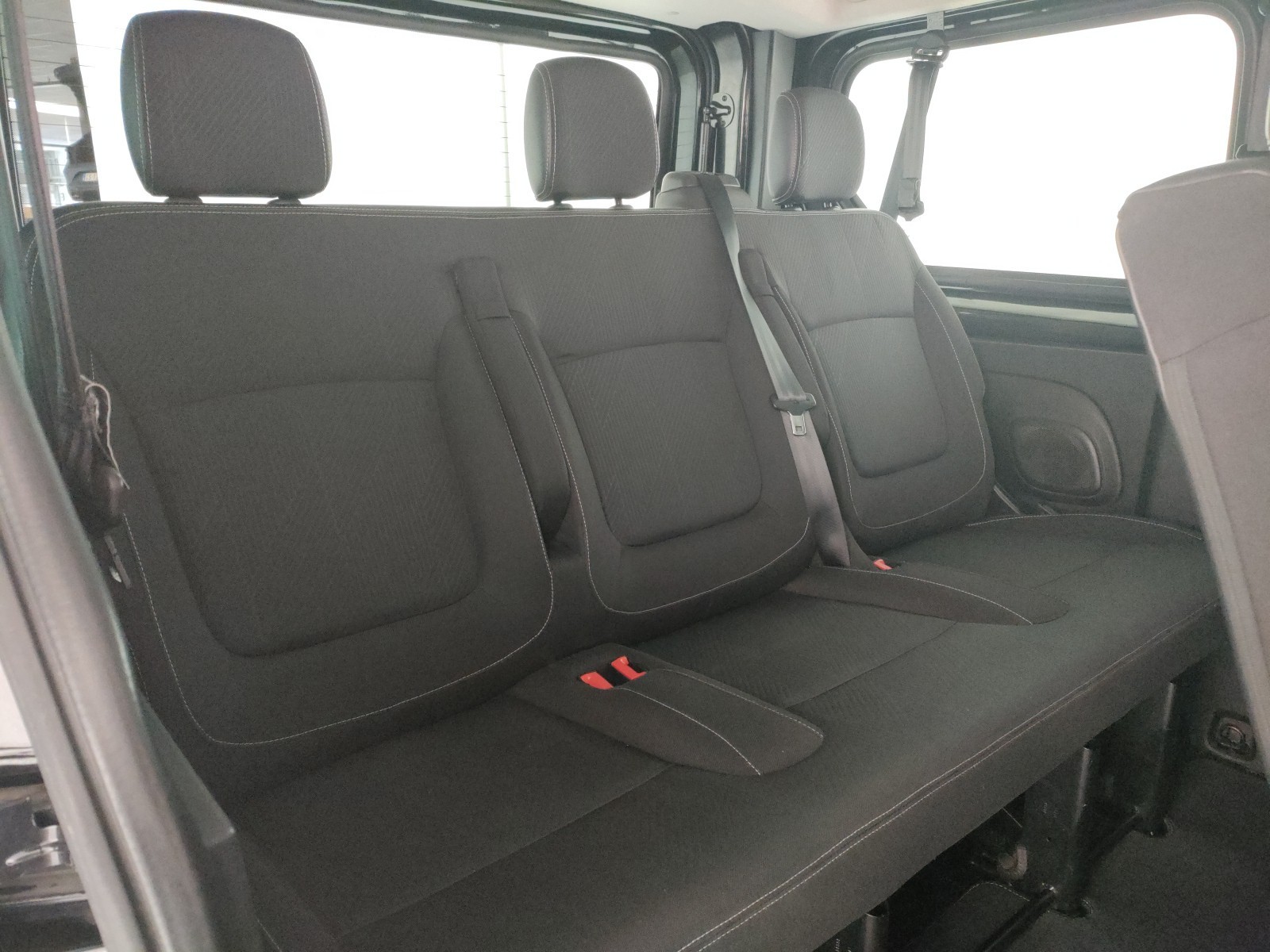 Renault Trafic passenger t29 2.0 dci 120cv l1h1 intens e6d-temp