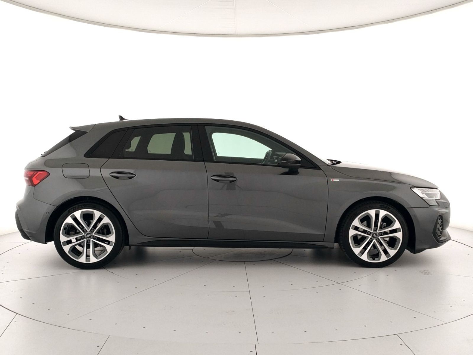 Audi A3 sportback 2.0 tdi s line edition 150cv s-tronic