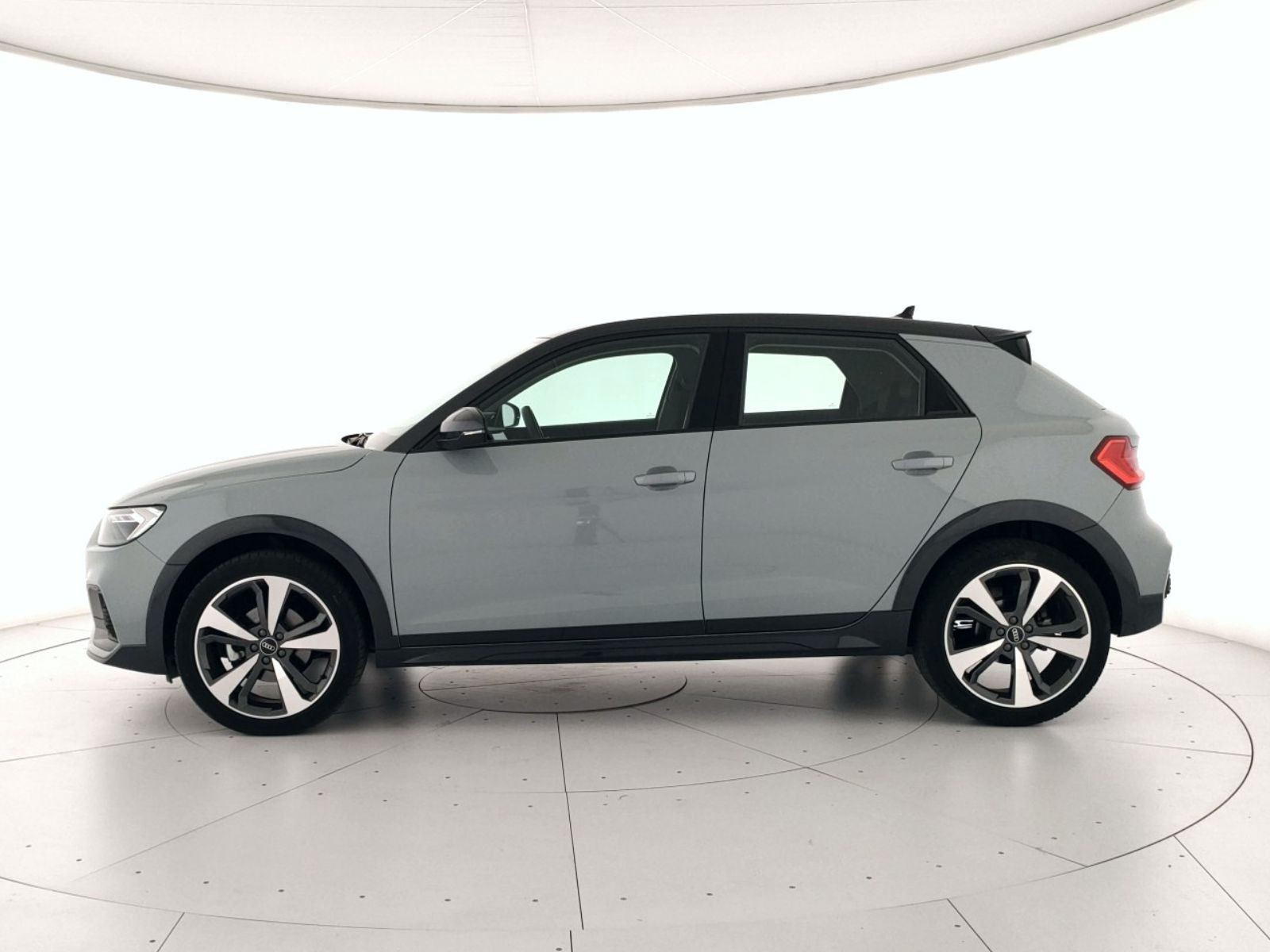 Audi A1 allstreet 30 1.0 tfsi identity contrast 110cv s tronic