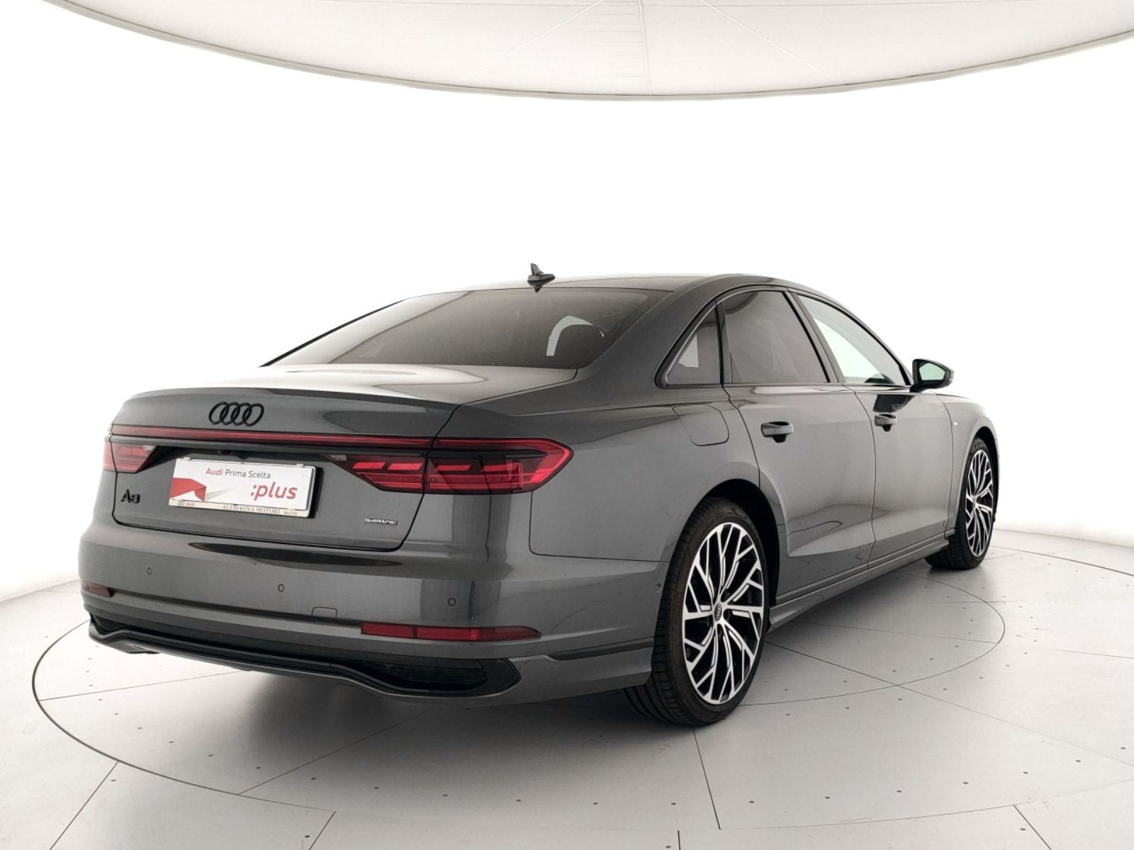 Audi A8