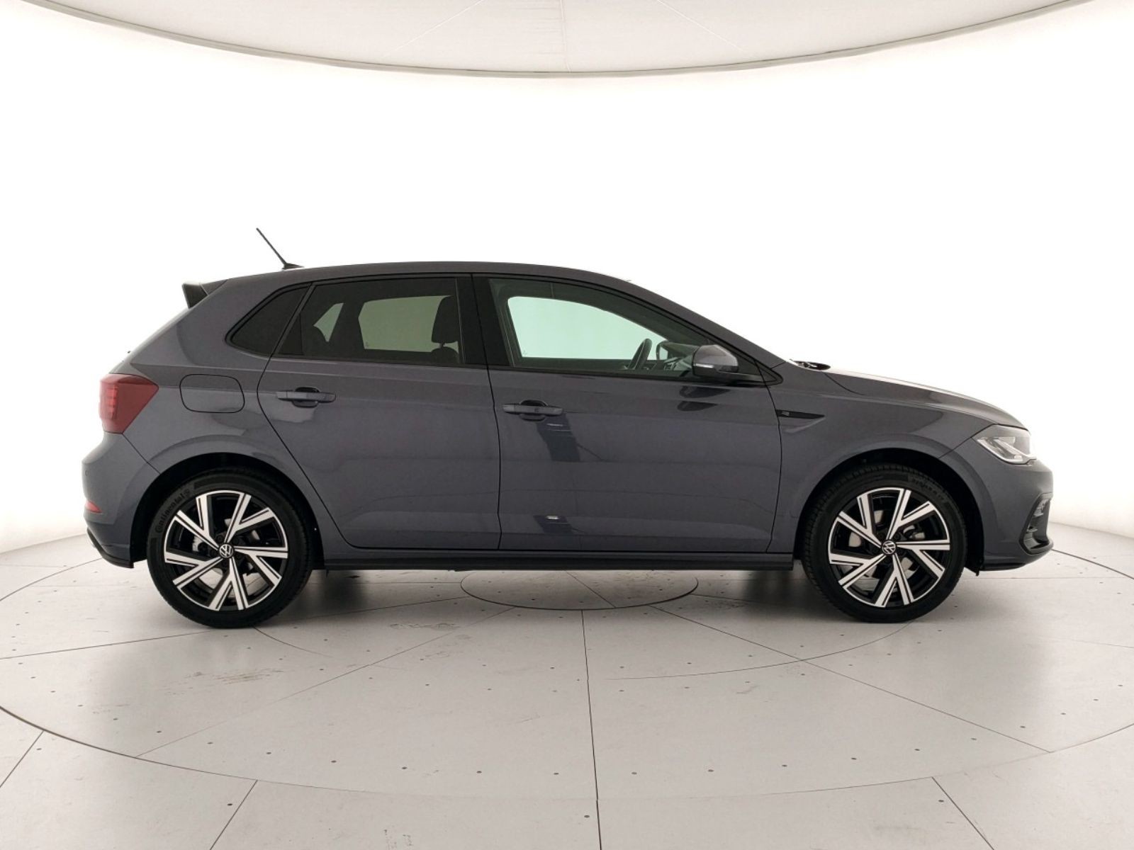 Volkswagen Polo 1.0 tsi r-line 110cv dsg