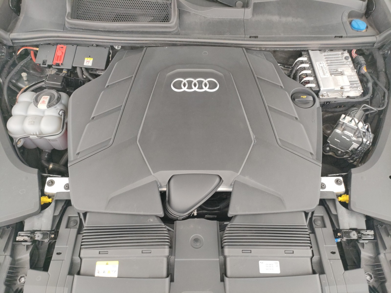 Audi Q8 55 3.0 tfsi mhev sport quattro tiptronic