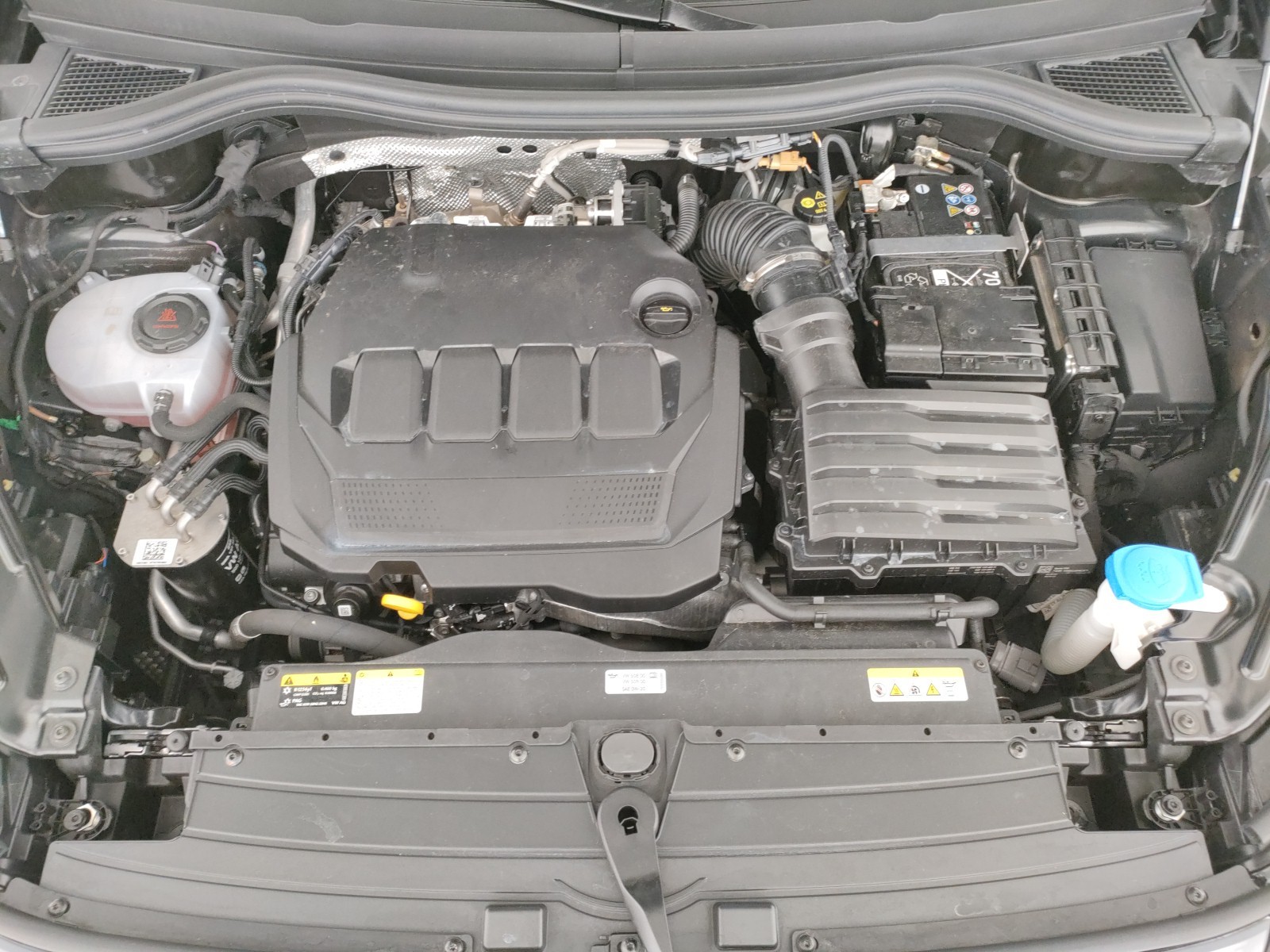 Volkswagen Tiguan 2.0 tdi r-line 150cv dsg