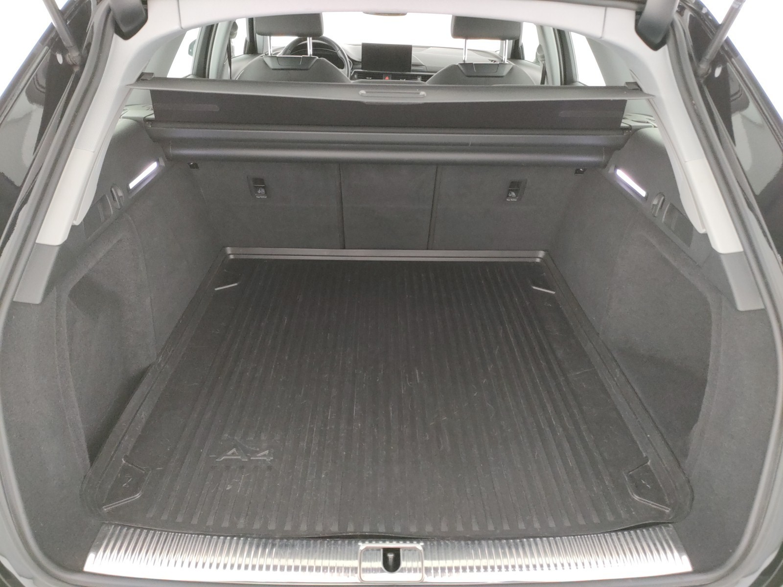 Audi A4 avant 35 2.0 tdi mhev business advanced 163cv s-tronic