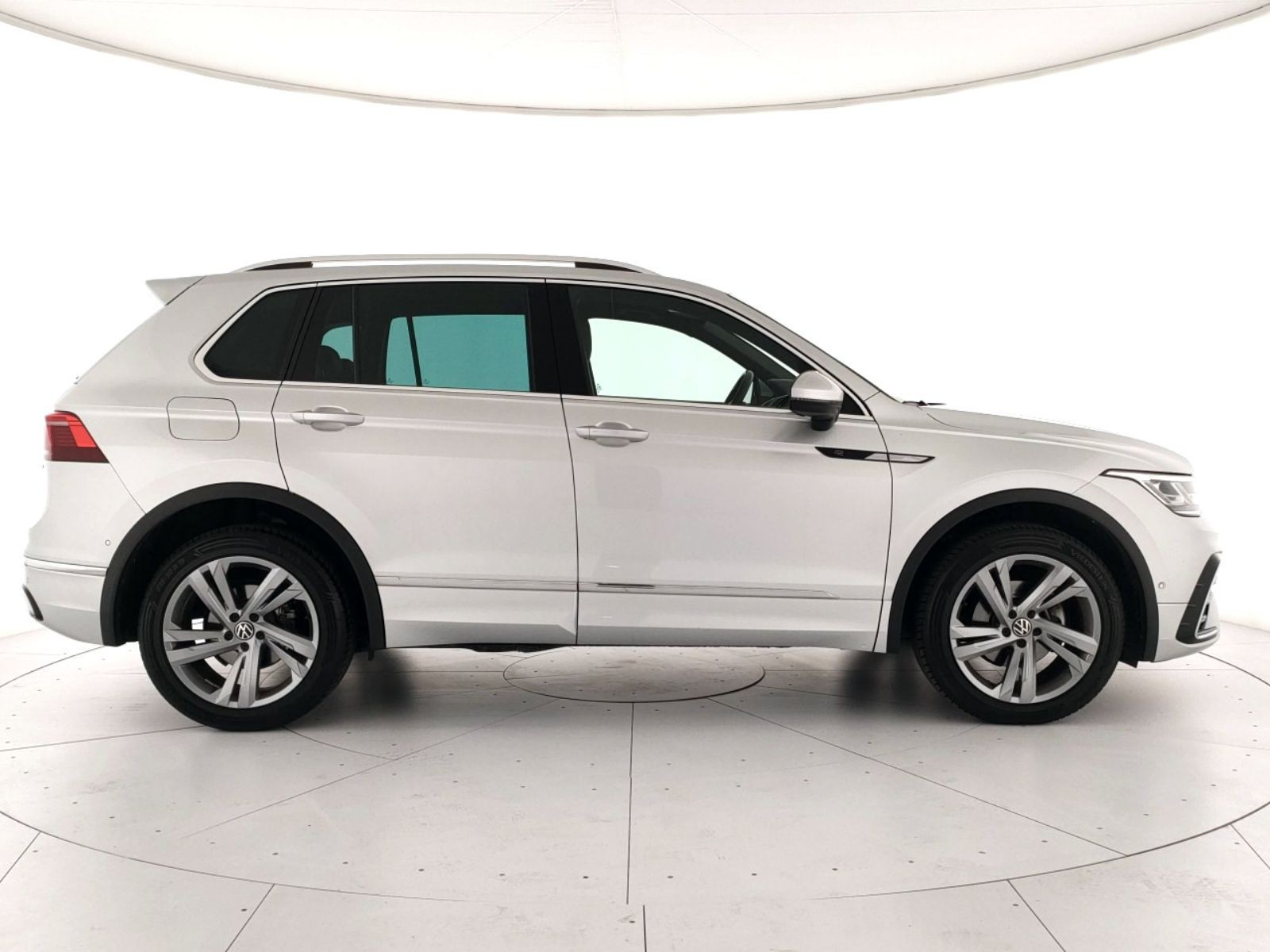 Volkswagen Tiguan 2.0 tdi r-line 4motion 150cv dsg