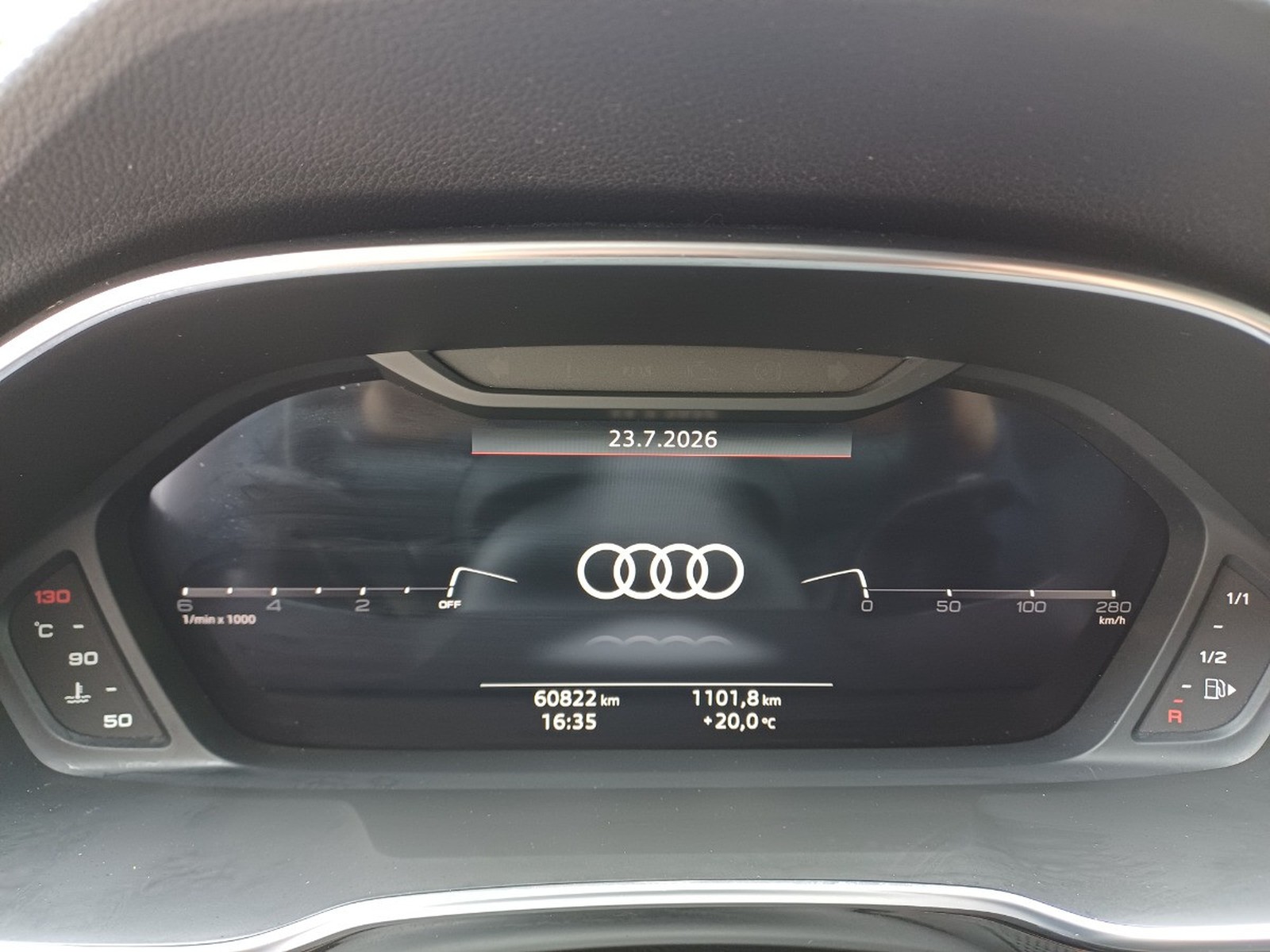 Audi Q3 35 2.0 tdi identity black s-tronic