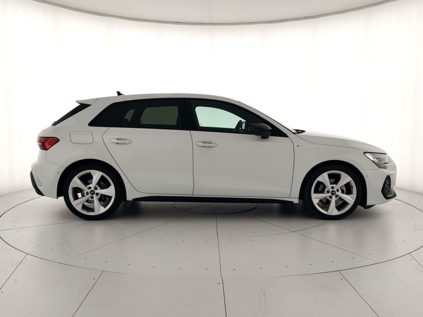 Audi A3 sportback 2.0 tdi s line edition 150cv s-tronic