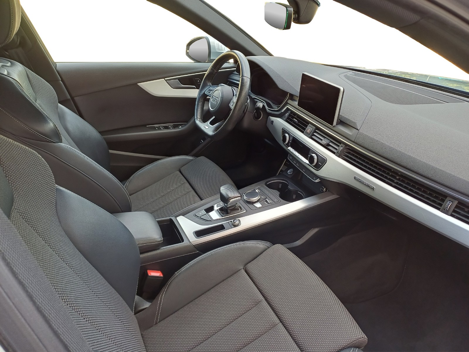 Audi A4 avant 40 2.0 tdi edition quattro 190cv s-tronic
