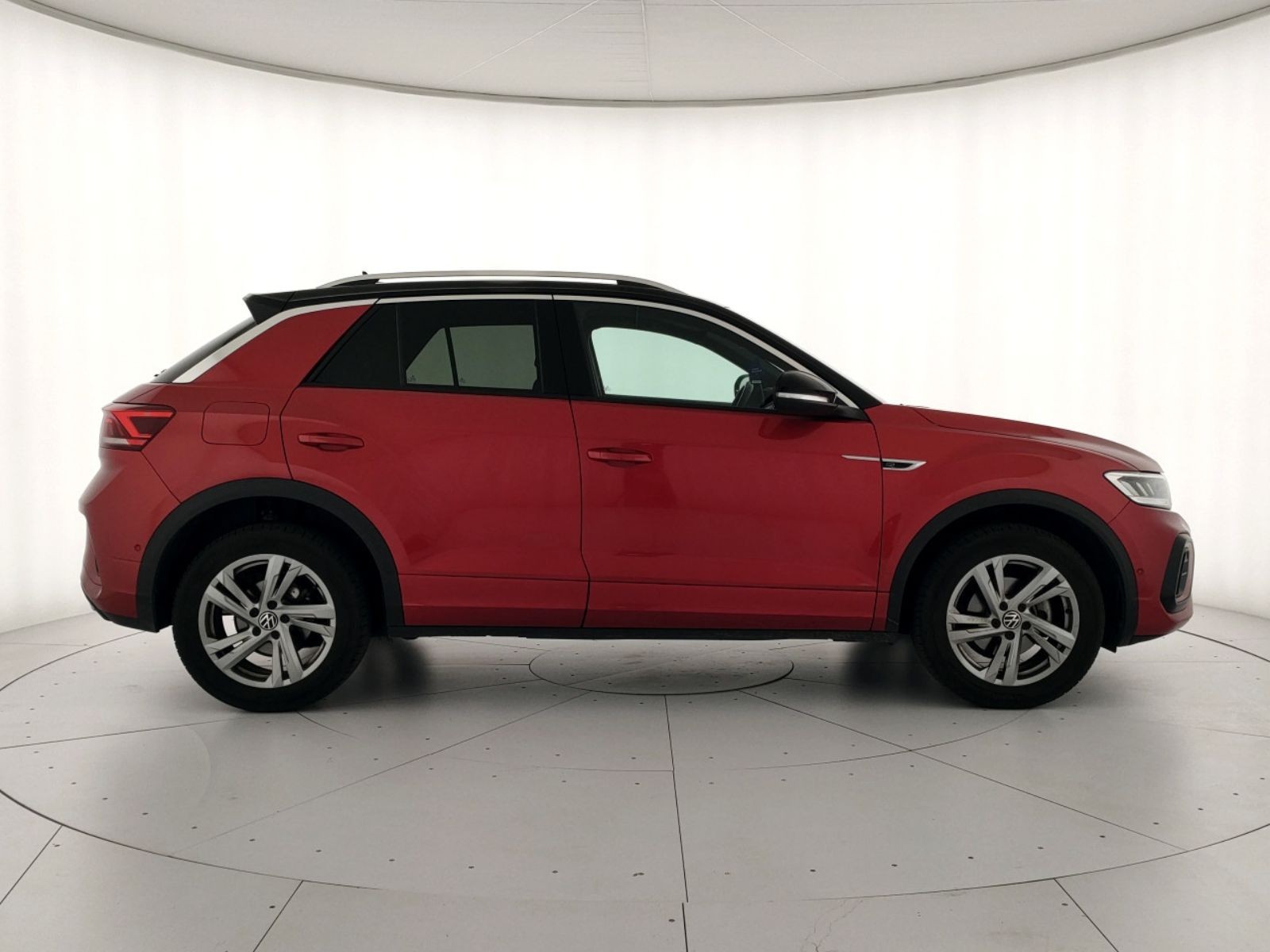 Volkswagen T-Roc 1.0 tsi r-line 110cv
