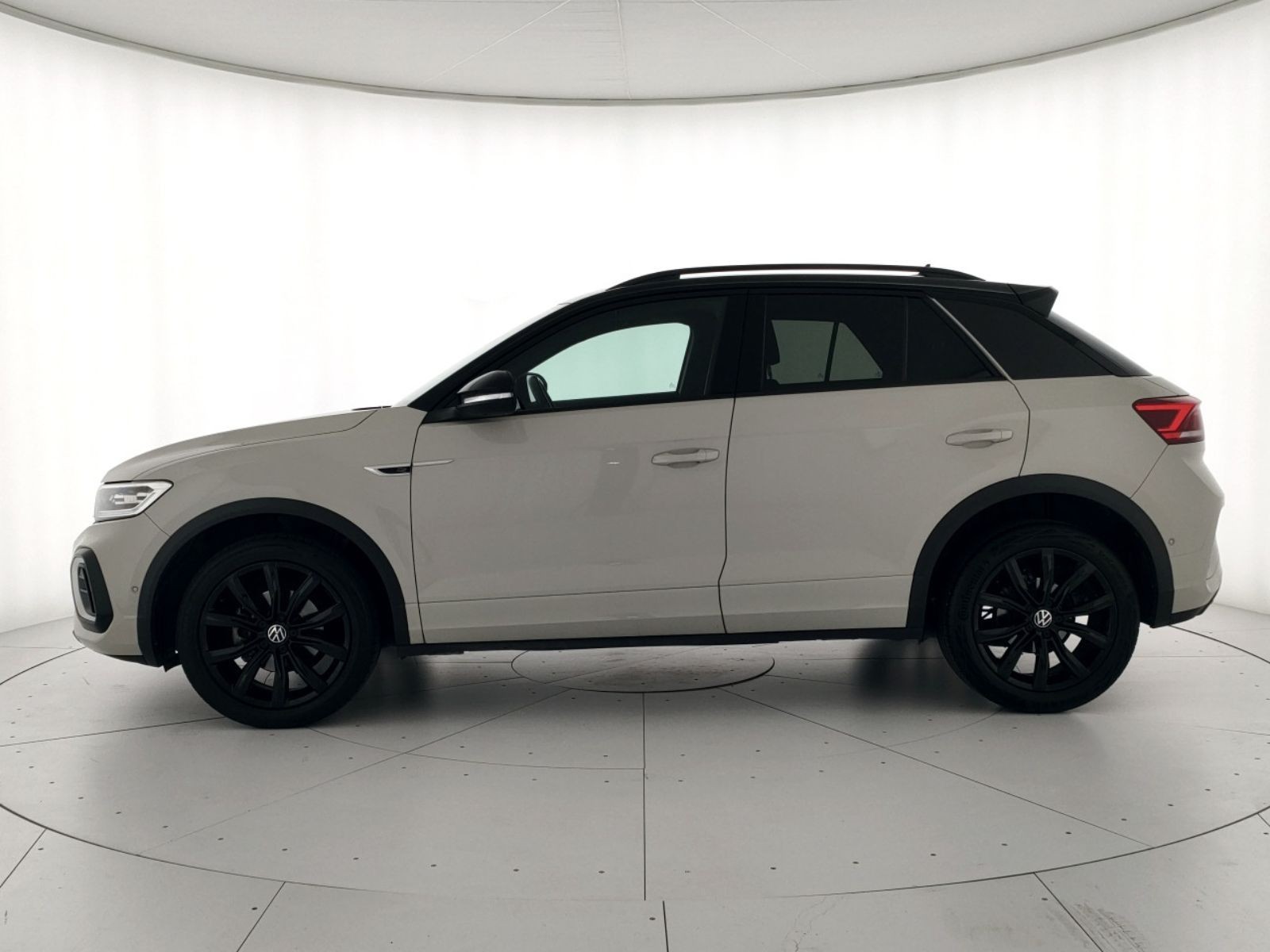 Volkswagen T-Roc 1.0 tsi r-line 110cv