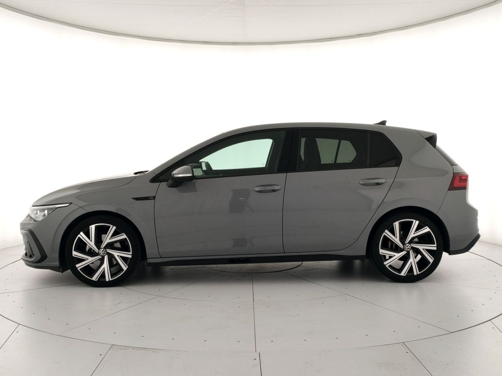 Volkswagen Golf 2.0 tdi r-line 150cv dsg