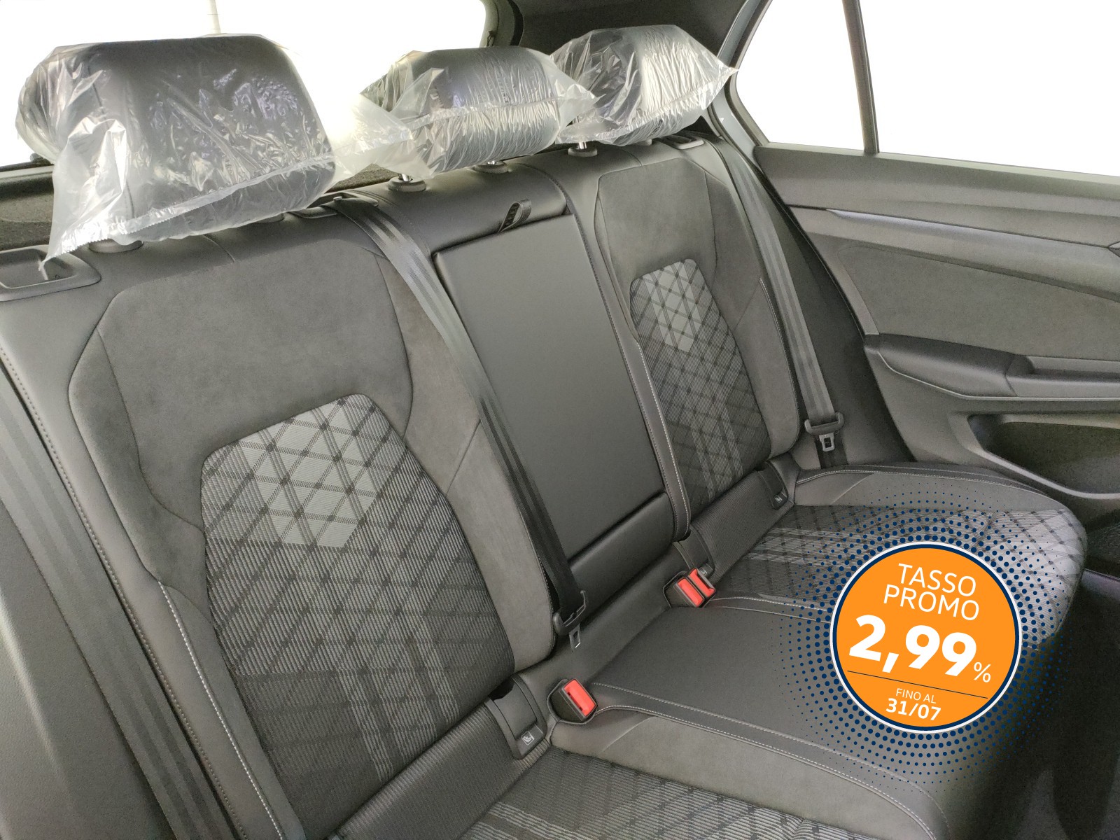 Volkswagen Golf 2.0 tdi r-line plus 150cv dsg