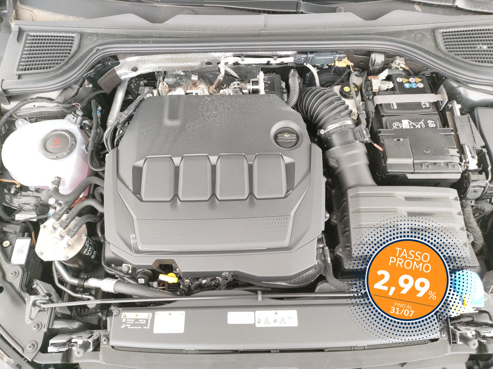 Volkswagen Golf 2.0 tdi r-line plus 150cv dsg
